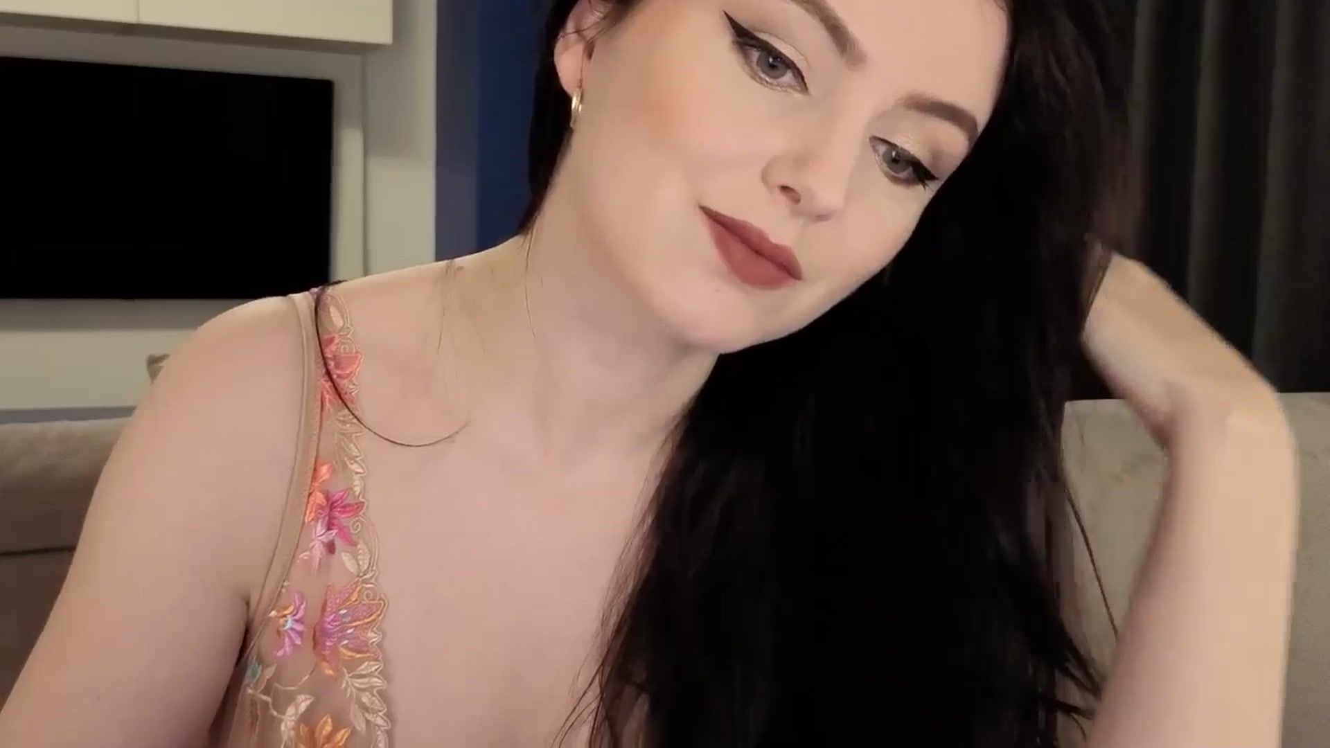 Gallery image thumbnail from Aryelle_'s myfreecams stream on, 10/13/2025, 24:26 image 3 of 20