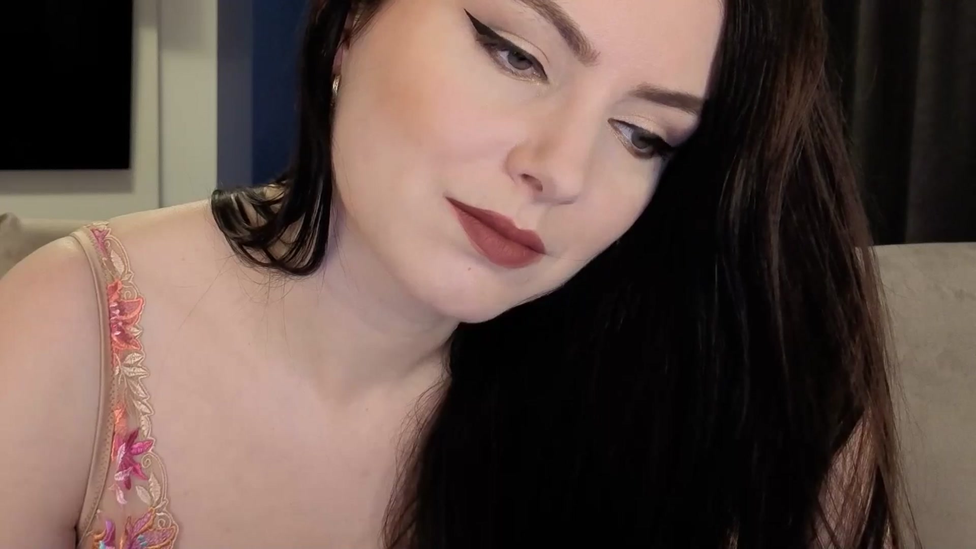 Gallery image thumbnail from Aryelle_'s myfreecams stream on, 10/13/2025, 24:26 image 19 of 20