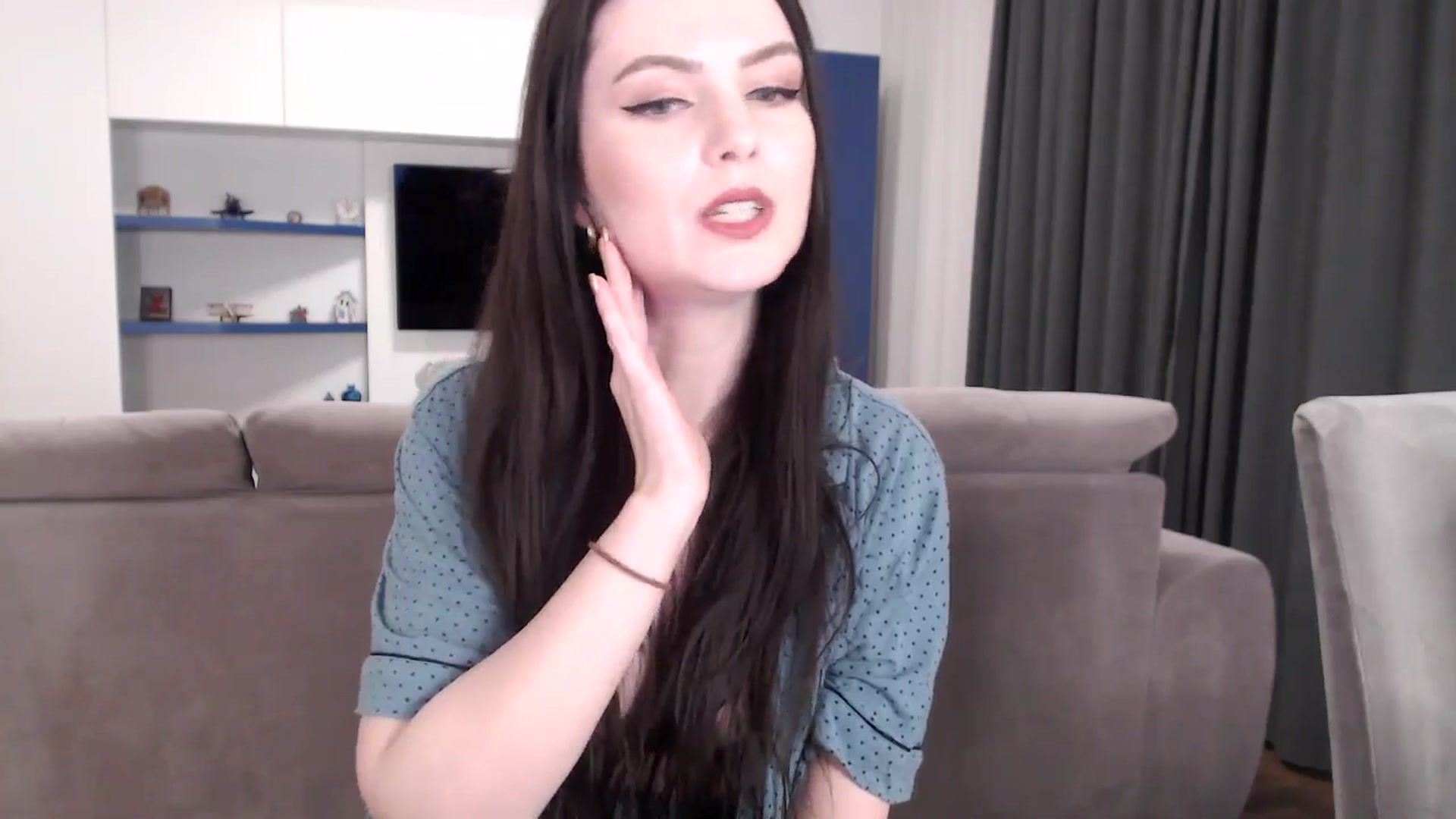 Gallery image thumbnail from Aryelle_'s myfreecams stream on, 12/14/2025, 22:27 image 14 of 20