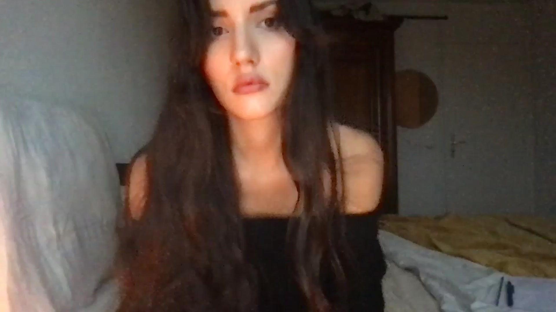 Gallery image thumbnail from AsYouWish's myfreecams stream on, 09/04/2025, 16:31 image 12 of 20