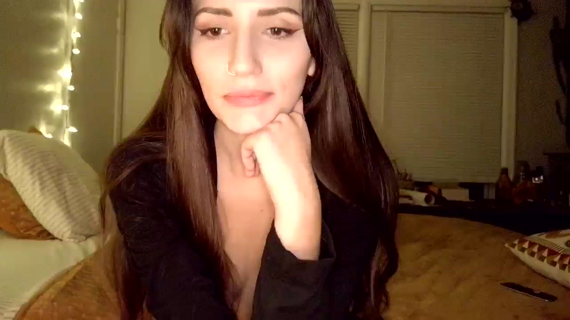 Gallery image thumbnail from AsYouWish's myfreecams stream on, 11/06/2025, 03:19 image 20 of 20