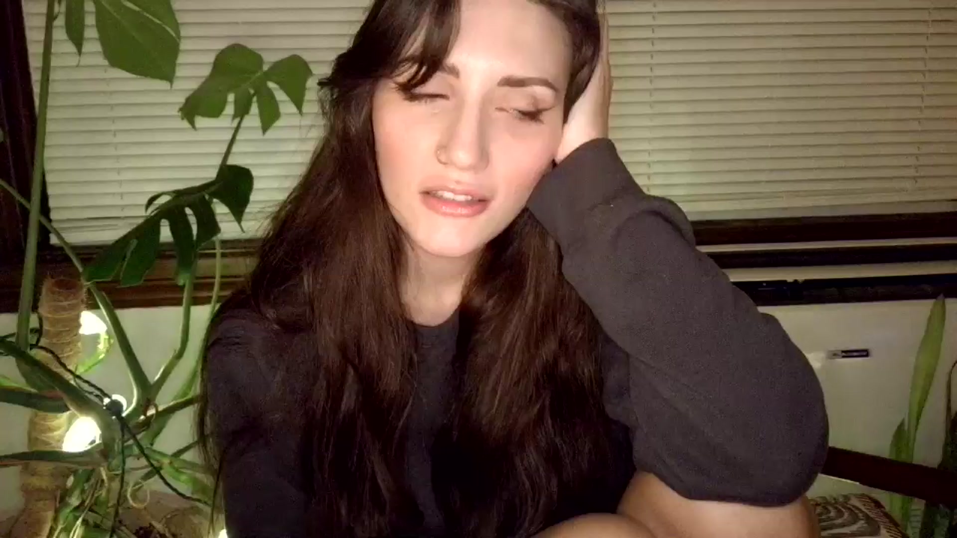 Gallery image thumbnail from AsYouWish's myfreecams stream on, 12/29/2025, 08:50 image 4 of 20
