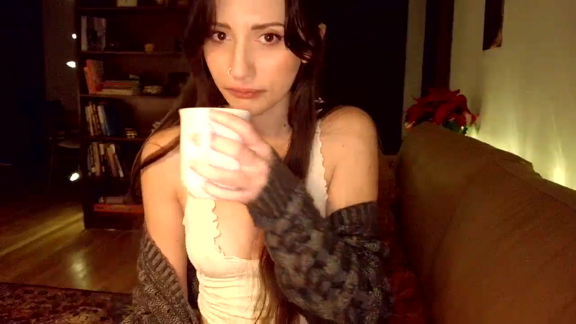 Gallery image thumbnail from AsYouWish's myfreecams stream on, 12/30/2025, 24:16 image 18 of 20