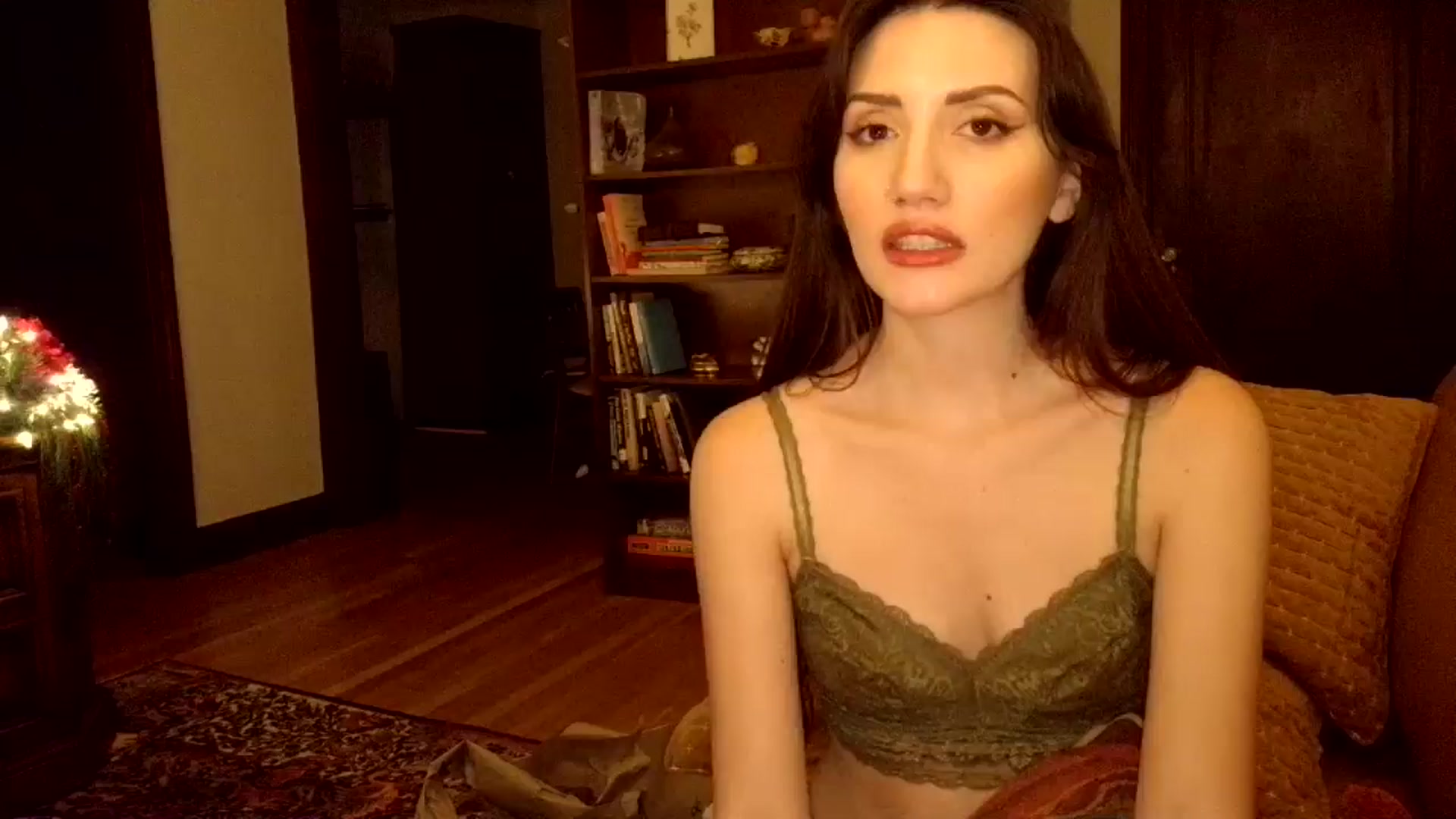 Gallery image thumbnail from AsYouWish's myfreecams stream on, 12/31/2025, 03:50 image 12 of 20