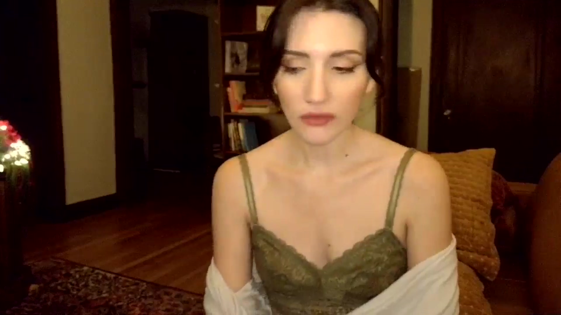 Gallery image thumbnail from AsYouWish's myfreecams stream on, 12/31/2025, 03:50 image 18 of 20