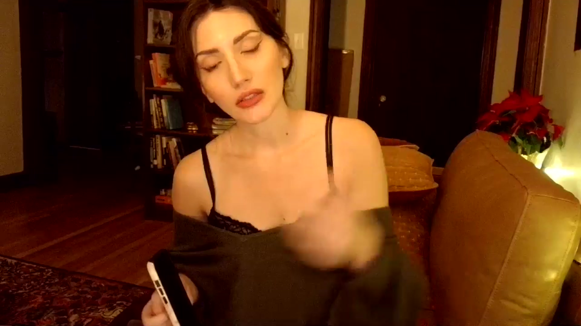 Gallery image thumbnail from AsYouWish's myfreecams stream on, 01/02/2026, 05:16 image 19 of 20