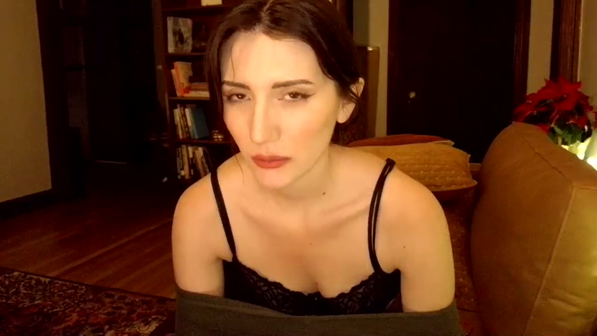 Gallery image thumbnail from AsYouWish's myfreecams stream on, 01/02/2026, 05:16 image 6 of 20