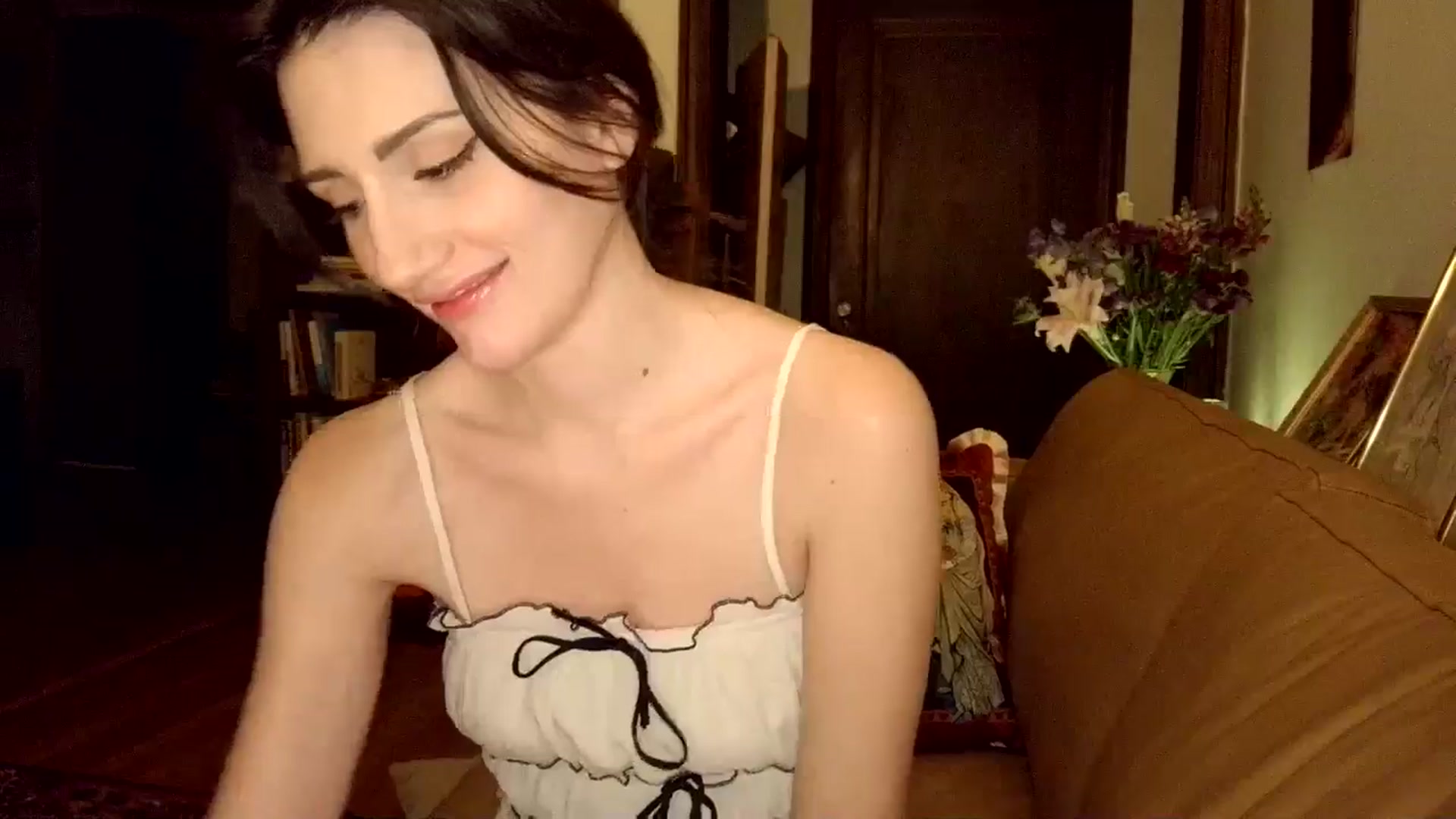 Gallery image thumbnail from AsYouWish's myfreecams stream on, 01/26/2026, 04:48 image 19 of 20