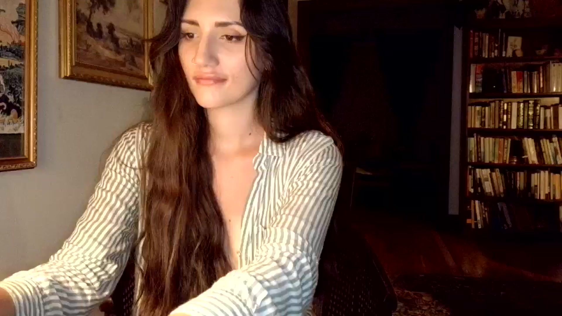 Gallery image thumbnail from AsYouWish's myfreecams stream on, 04/05/2026, 03:38 image 12 of 20