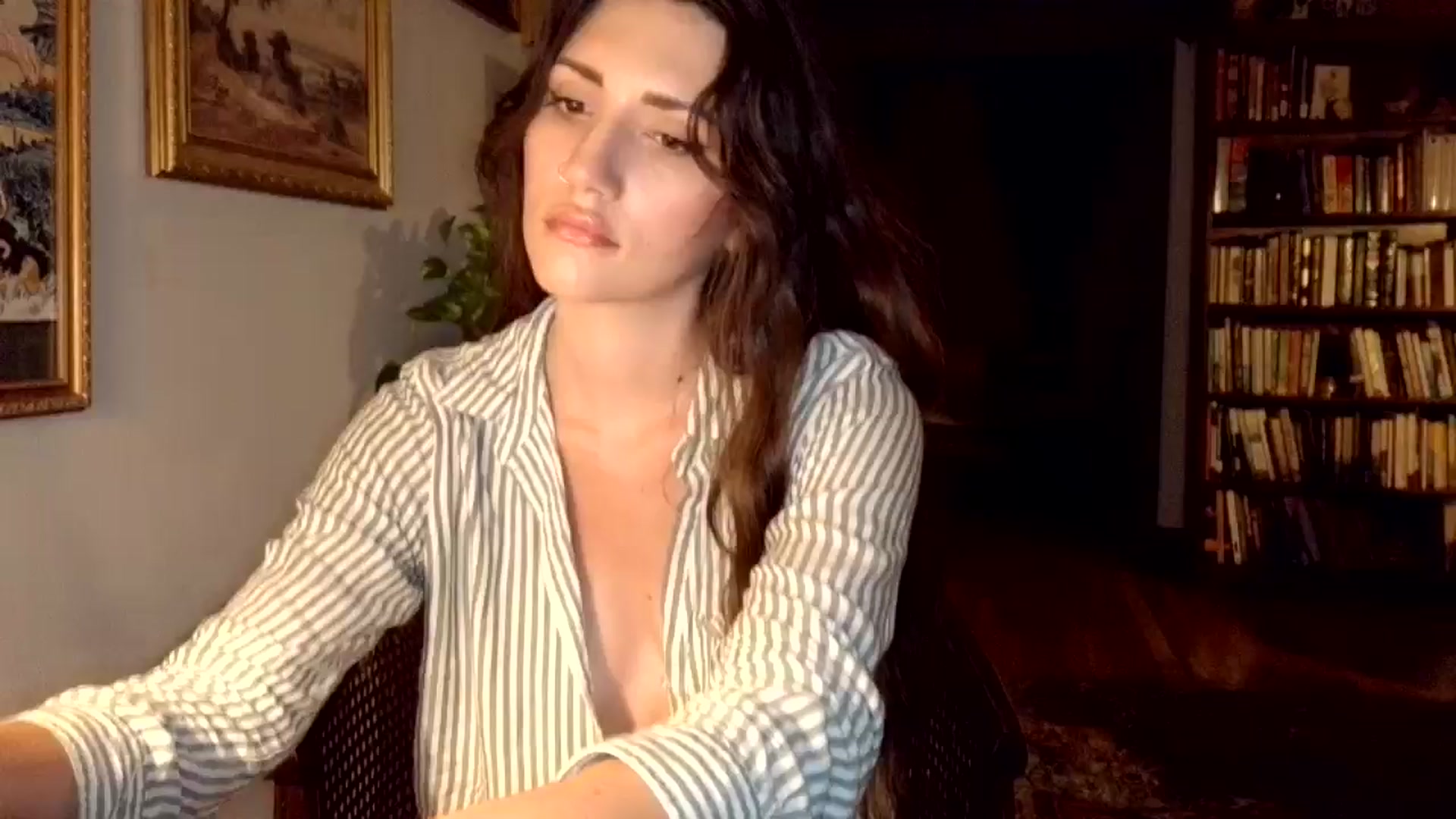 Gallery image thumbnail from AsYouWish's myfreecams stream on, 04/05/2026, 03:38 image 1 of 20
