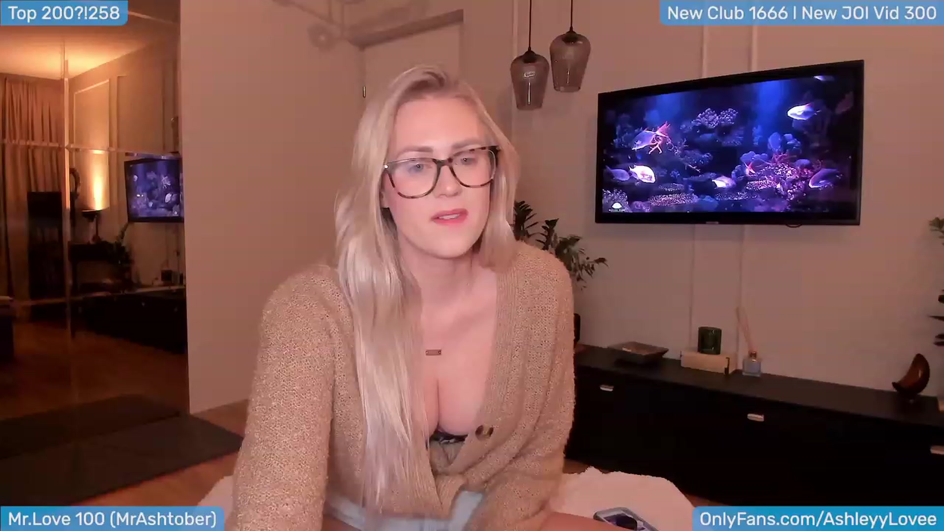 Gallery image thumbnail from AshLoveBday's myfreecams stream on, 01/19/2024, 19:29 image 1 of 20