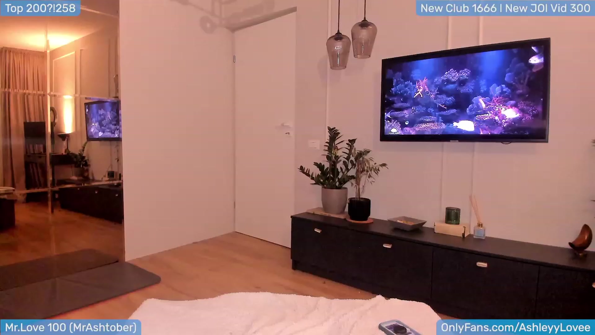 Gallery image thumbnail from AshLoveBday's myfreecams stream on, 01/19/2024, 19:29 image 10 of 20