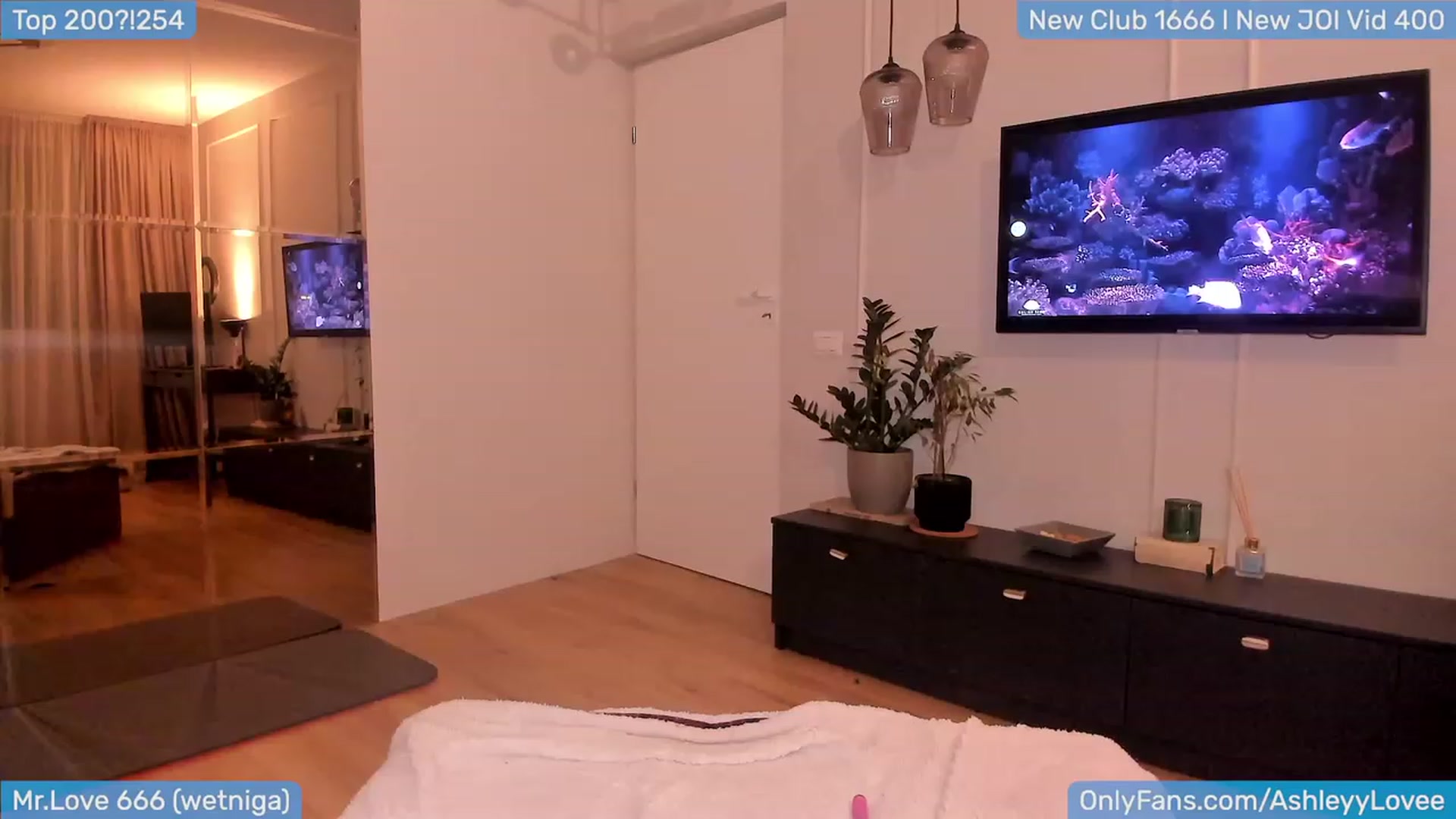 Gallery image thumbnail from AshLoveBday's myfreecams stream on, 01/19/2024, 22:04 image 6 of 20