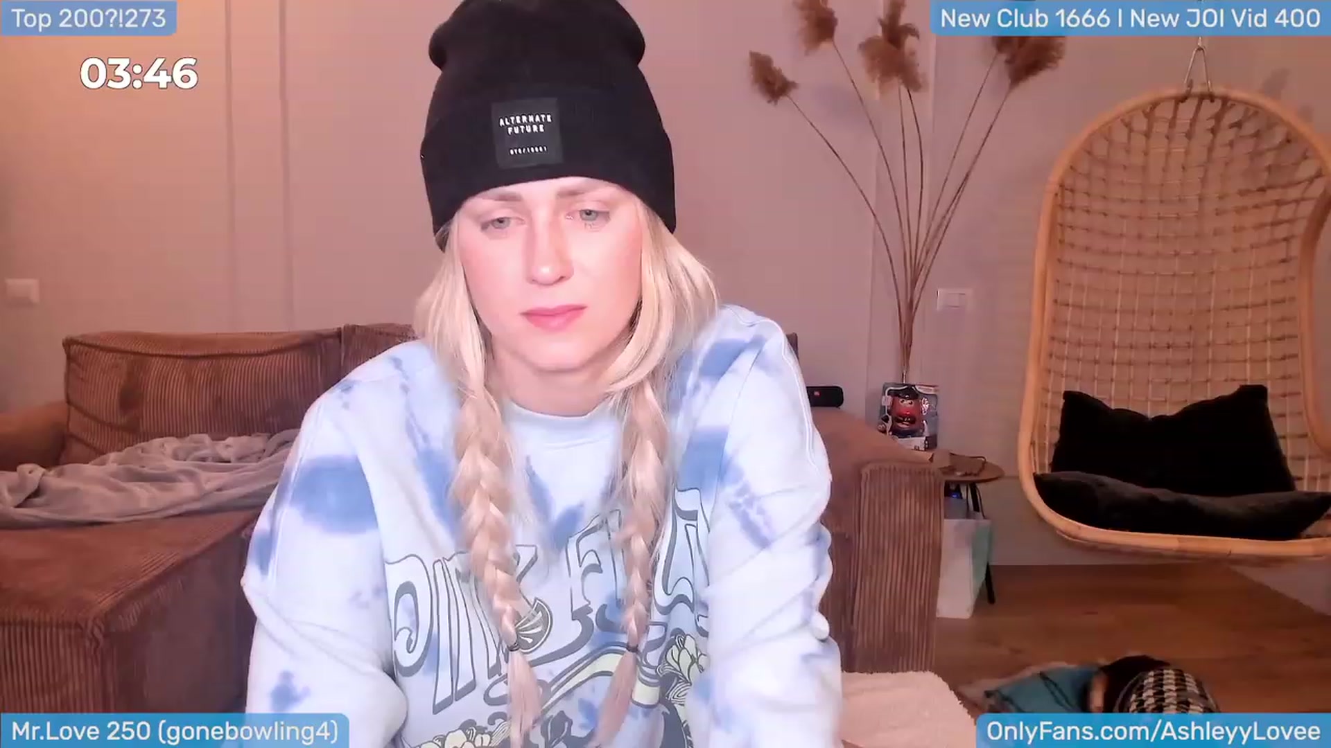 Gallery image thumbnail from AshLoveBday's myfreecams stream on, 01/20/2024, 21:31 image 16 of 20
