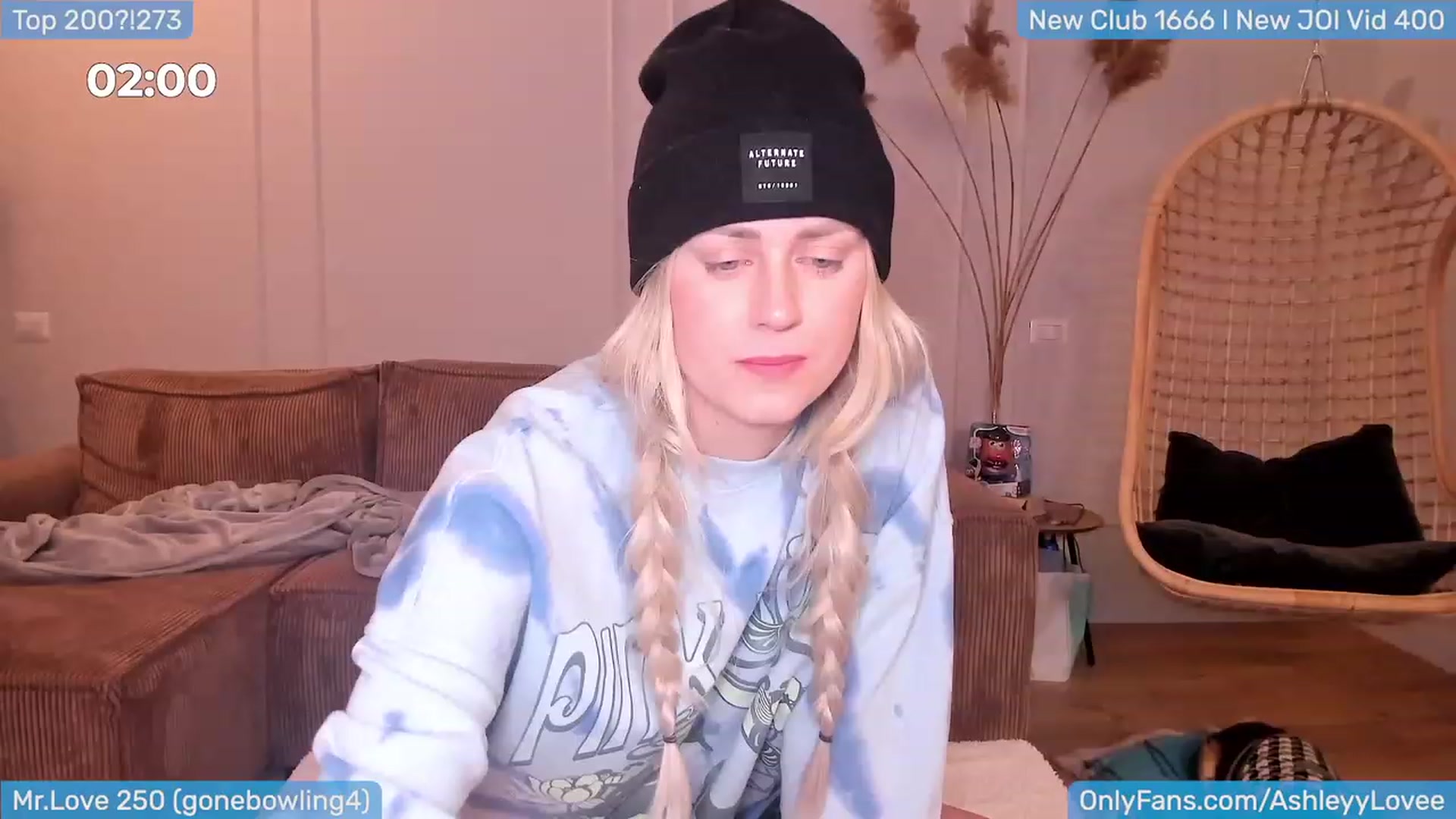 Gallery image thumbnail from AshLoveBday's myfreecams stream on, 01/20/2024, 21:31 image 18 of 20