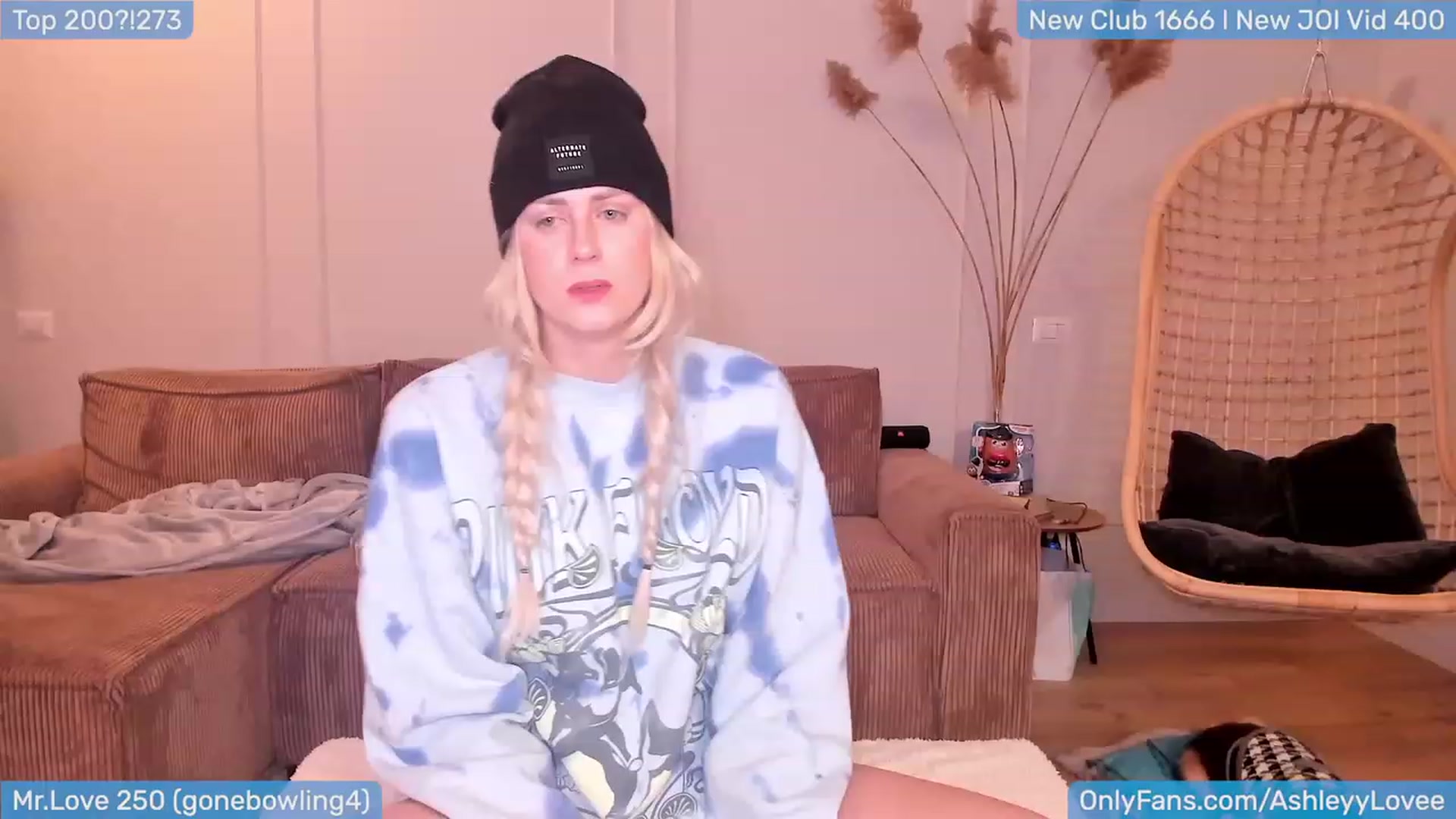 Gallery image thumbnail from AshLoveBday's myfreecams stream on, 01/20/2024, 21:31 image 5 of 20