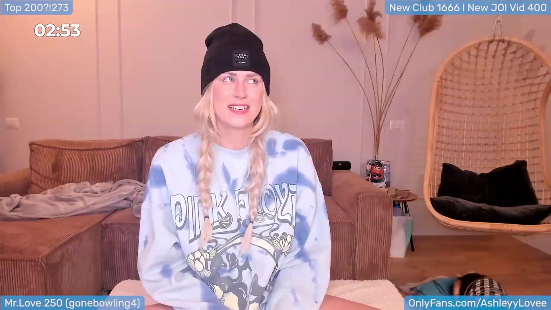 Gallery image thumbnail from AshLoveBday's myfreecams stream on, 01/20/2024, 21:31 image 17 of 20
