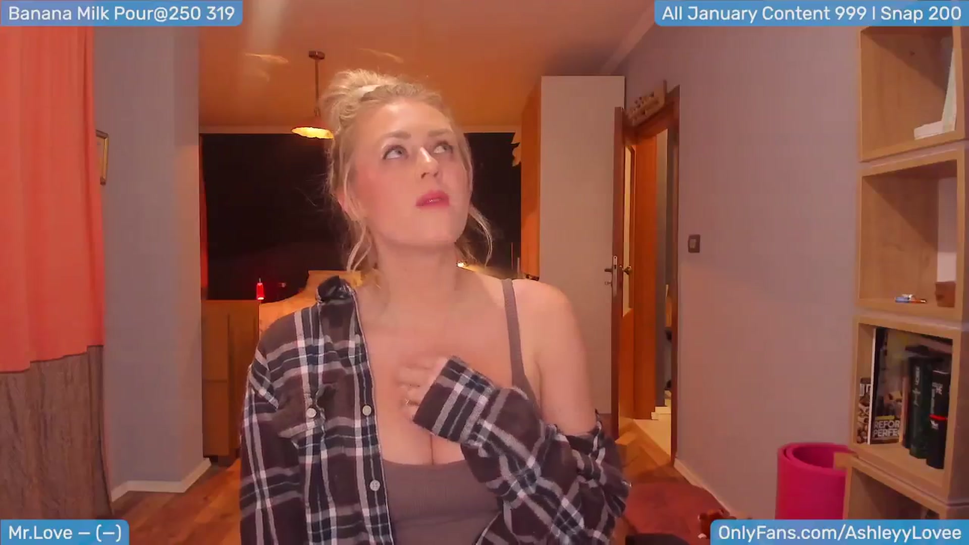 Gallery image thumbnail from AshLoveBday's myfreecams stream on, 01/31/2024, 19:18 image 18 of 20