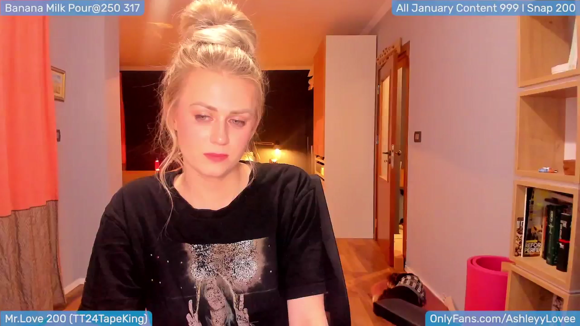Gallery image thumbnail from AshLoveBday's myfreecams stream on, 01/31/2024, 22:05 image 12 of 20