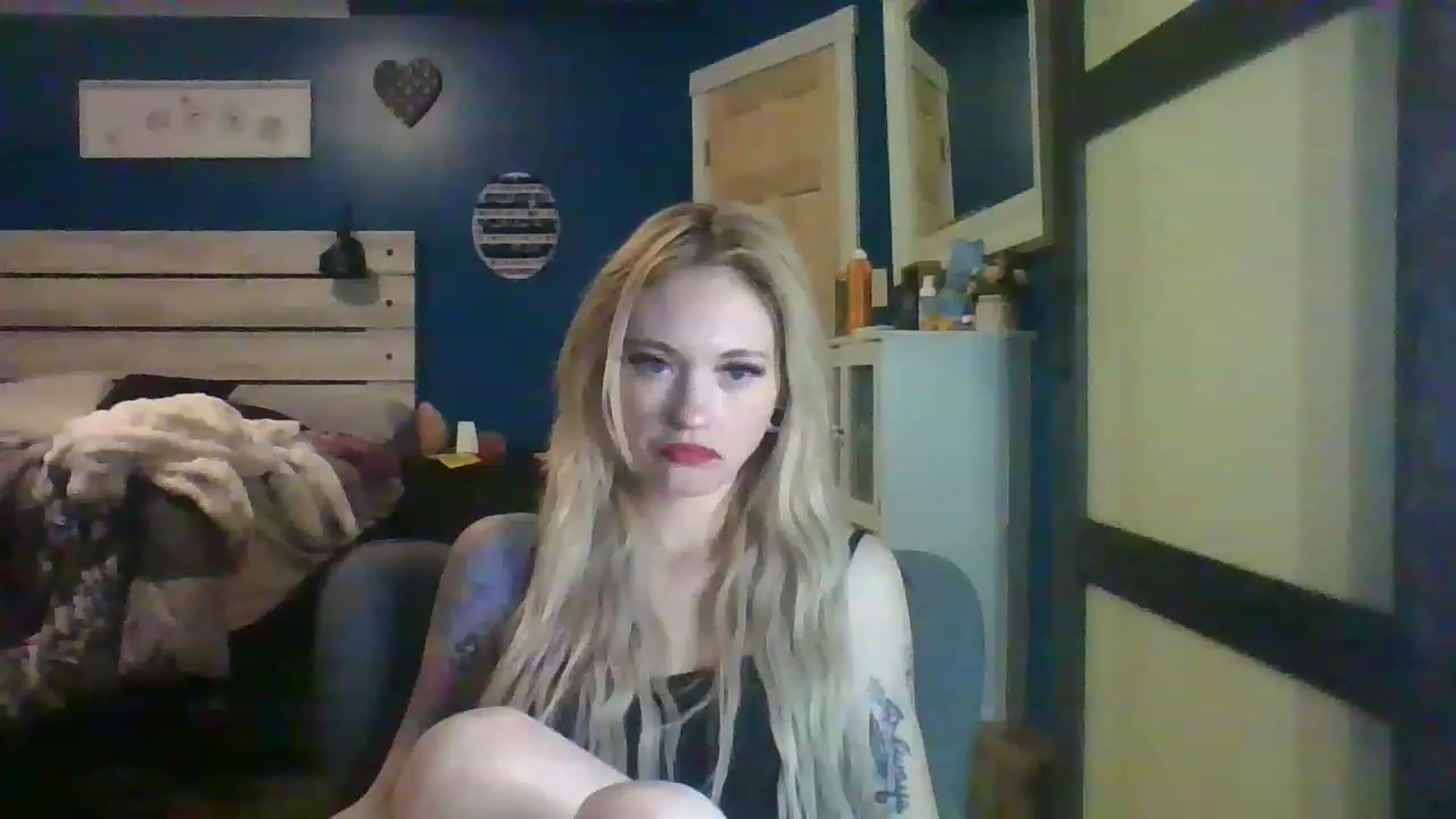 Gallery image thumbnail from AshSapphire's myfreecams stream on, 11/18/2022, 03:22 image 3 of 20