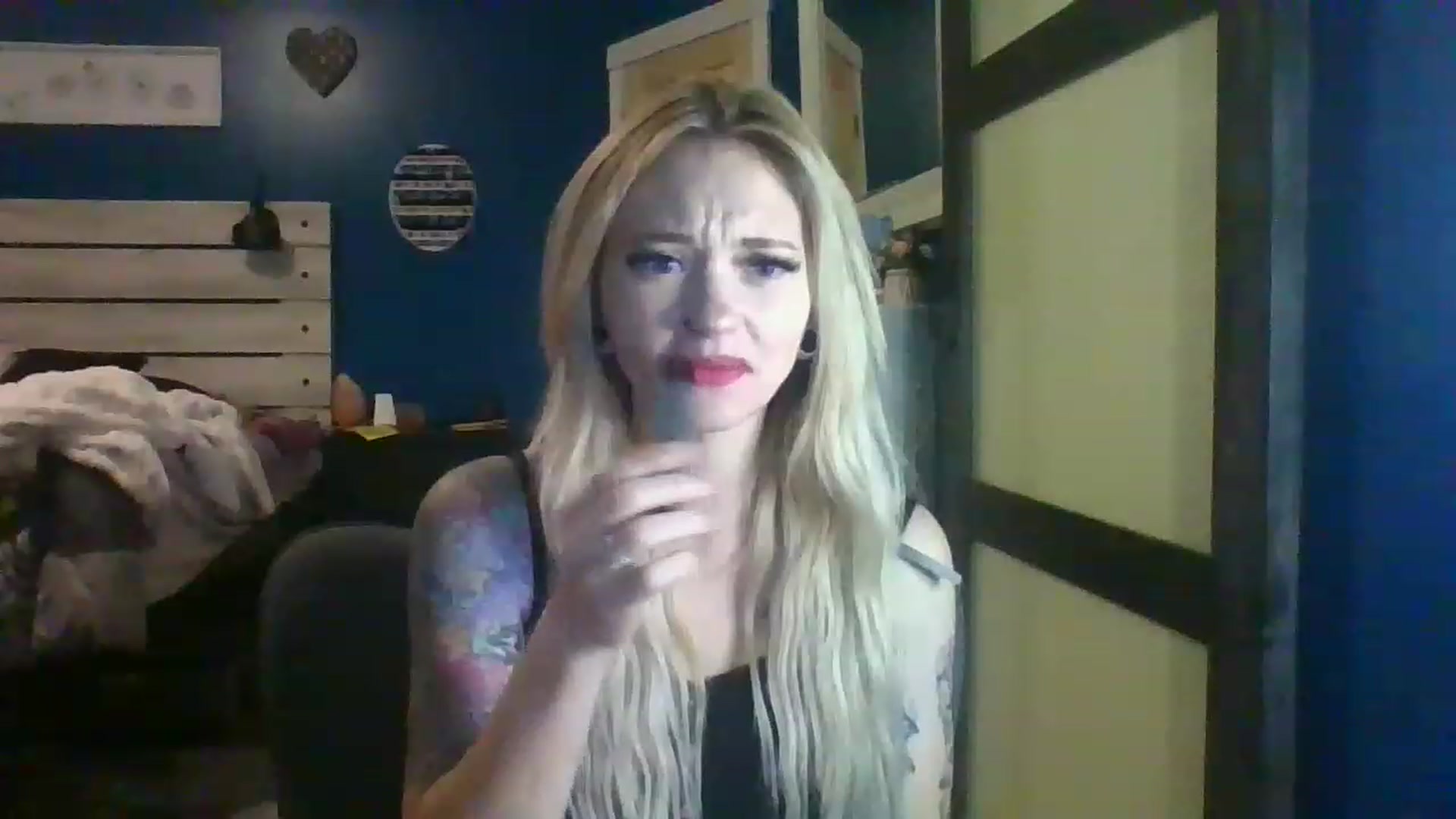 Gallery image thumbnail from AshSapphire's myfreecams stream on, 11/18/2022, 04:35 image 4 of 20