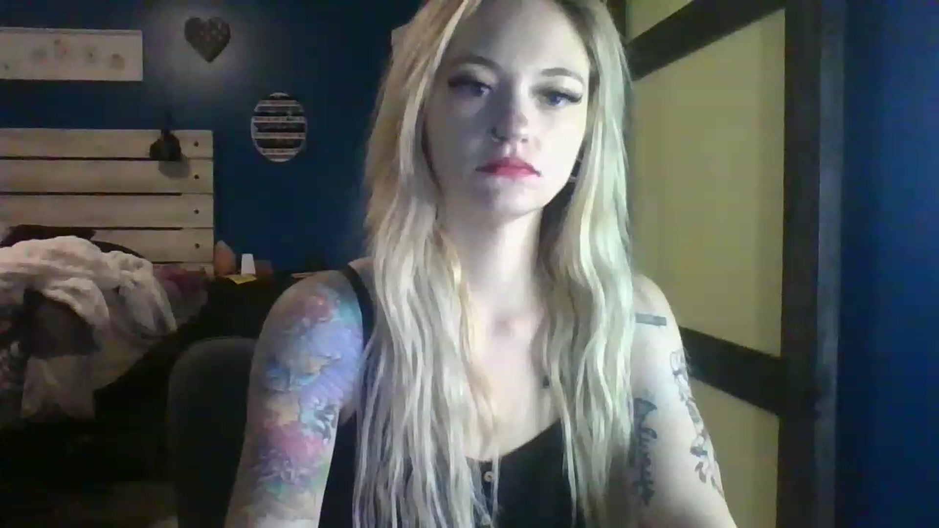Gallery image thumbnail from AshSapphire's myfreecams stream on, 11/18/2022, 04:35 image 13 of 20