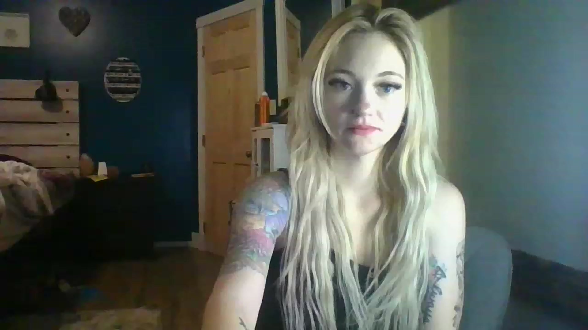 Gallery image thumbnail from AshSapphire's myfreecams stream on, 11/18/2022, 08:01 image 17 of 20