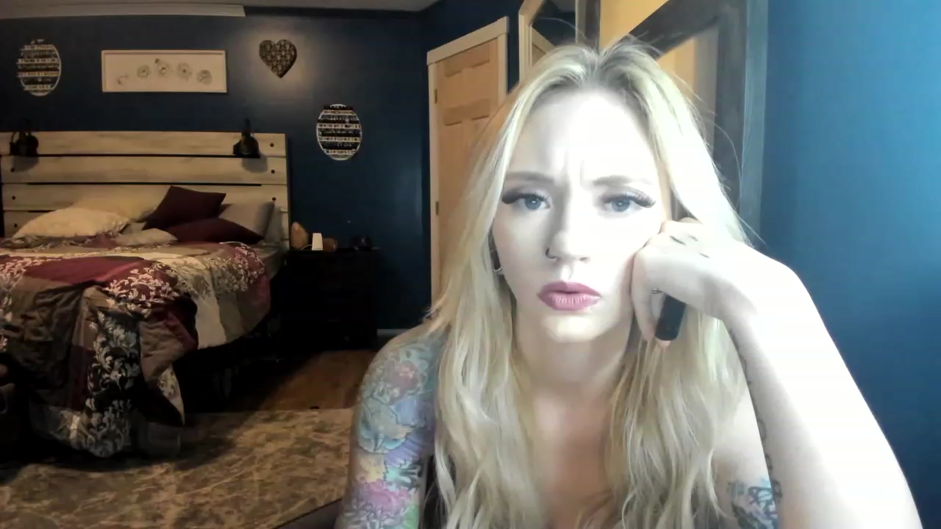 Gallery image thumbnail from AshSapphire's myfreecams stream on, 11/19/2022, 06:16 image 19 of 20