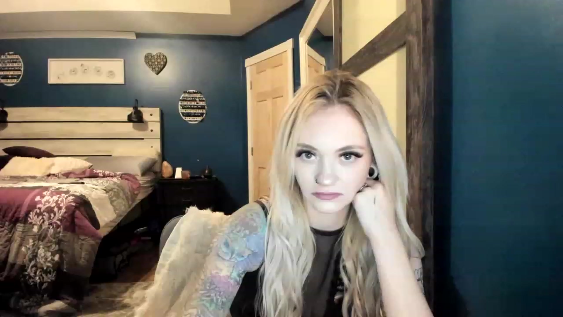 Gallery image thumbnail from AshSapphire's myfreecams stream on, 11/21/2022, 04:41 image 18 of 20