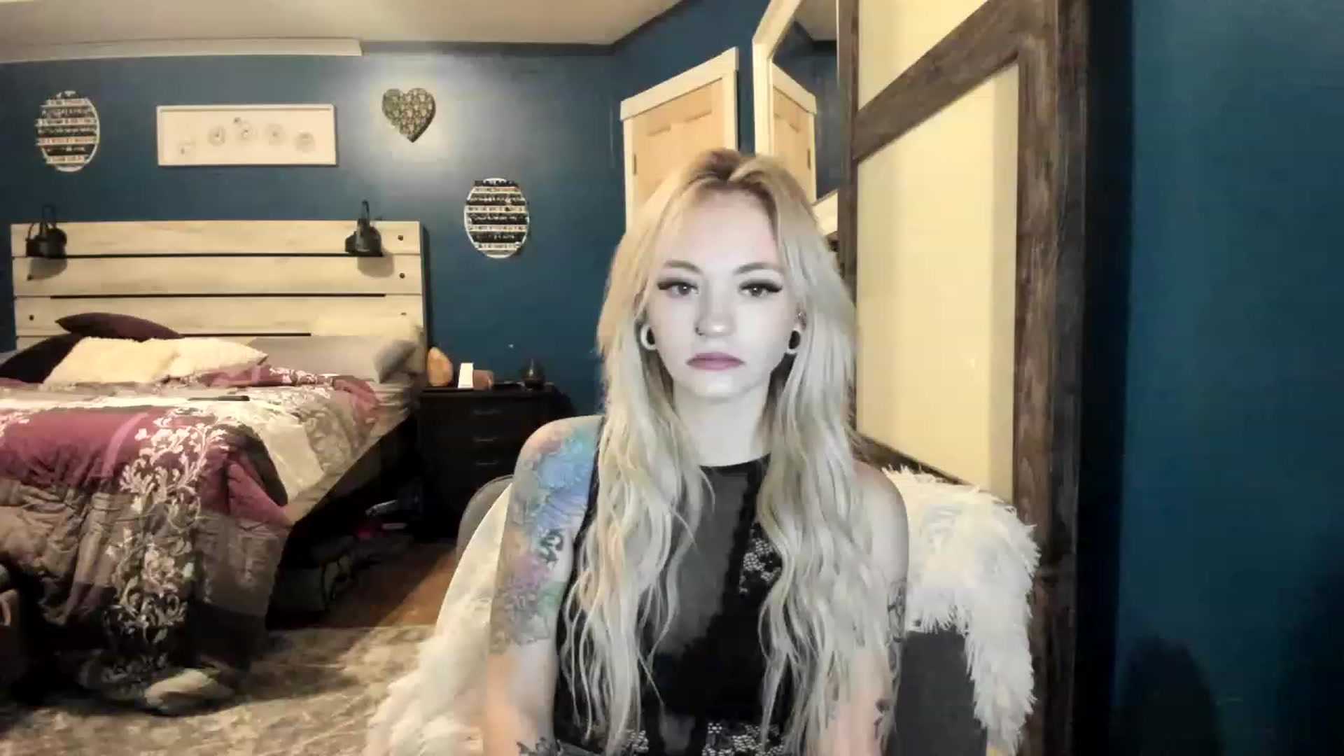 Gallery image thumbnail from AshSapphire's myfreecams stream on, 11/21/2022, 04:41 image 10 of 20