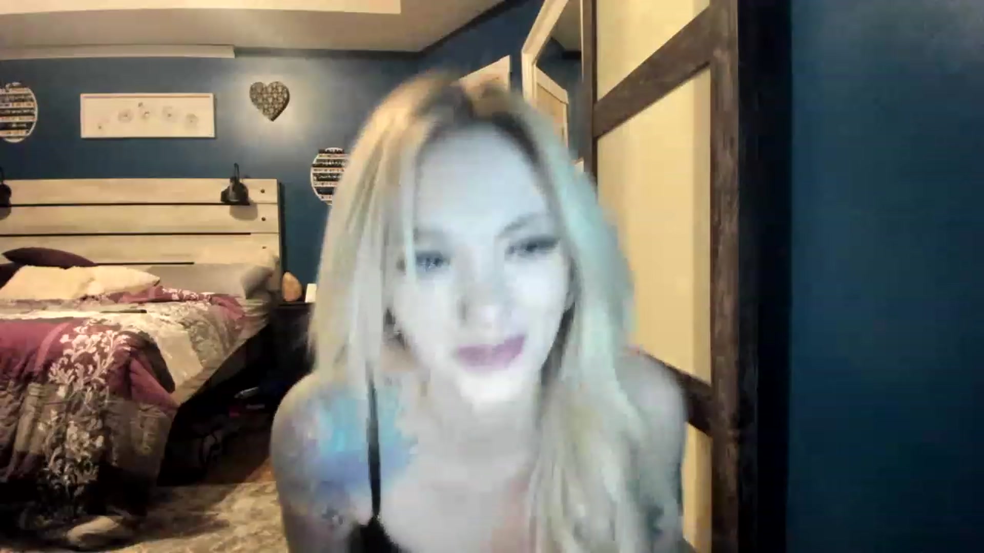 Gallery image thumbnail from AshSapphire's myfreecams stream on, 11/21/2022, 06:22 image 15 of 20