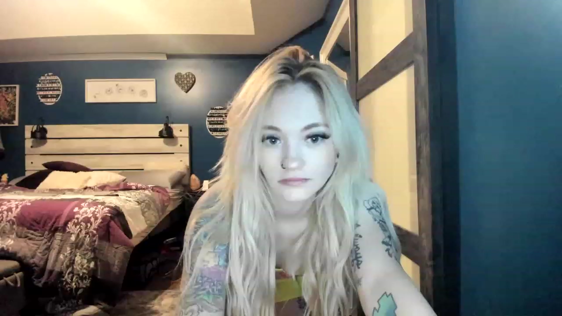 Gallery image thumbnail from AshSapphire's myfreecams stream on, 11/21/2022, 09:56 image 16 of 20
