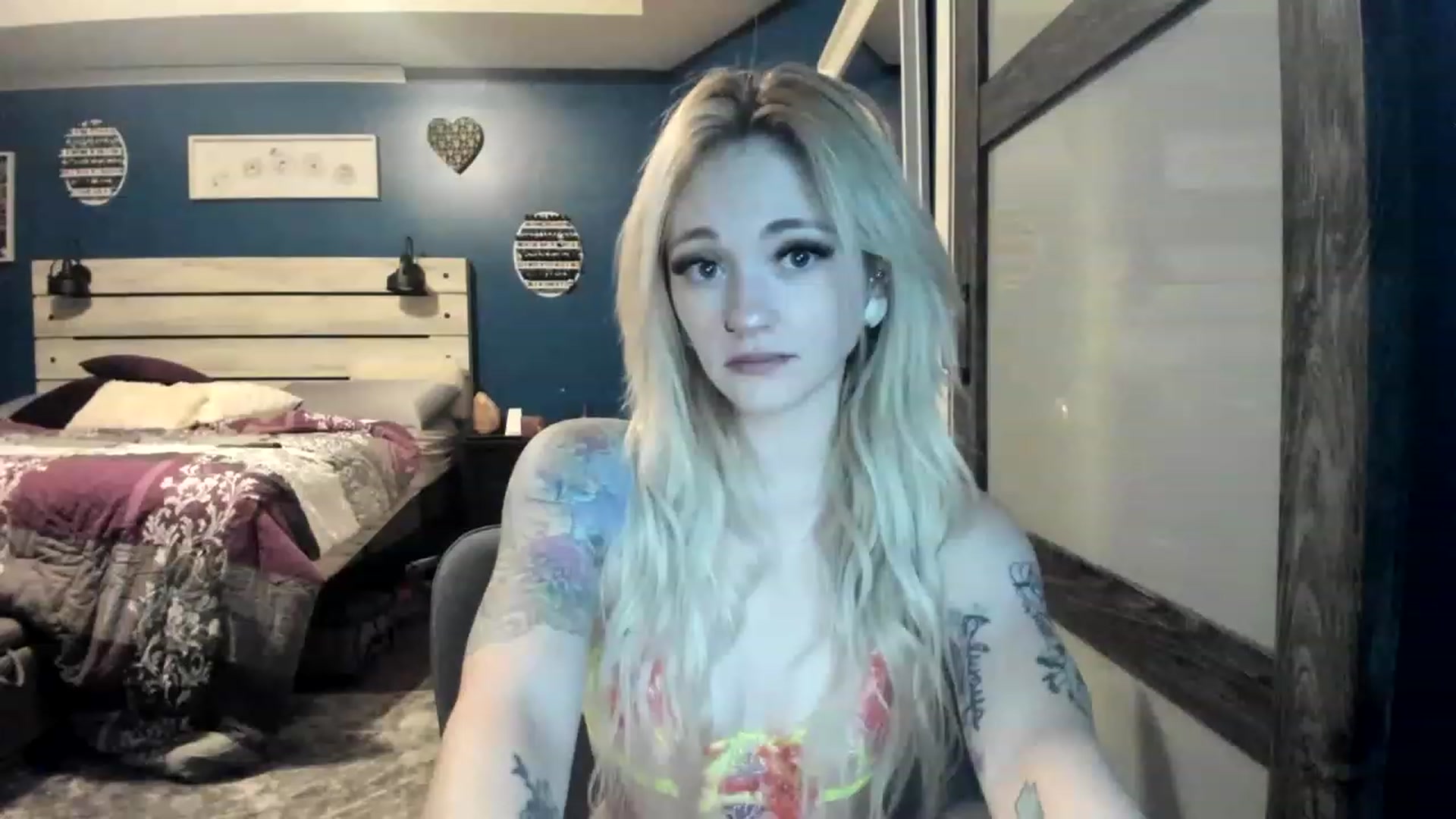 Gallery image thumbnail from AshSapphire's myfreecams stream on, 11/21/2022, 10:30 image 10 of 20