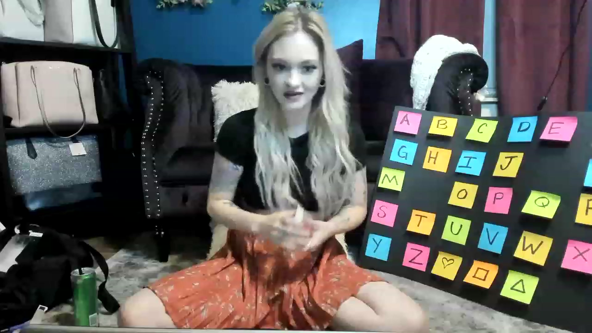 Gallery image thumbnail from AshSapphire's myfreecams stream on, 11/23/2022, 04:19 image 3 of 20