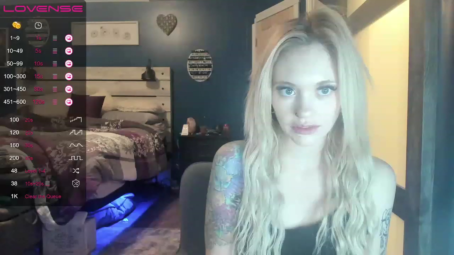 Gallery image thumbnail from AshSapphire's myfreecams stream on, 12/12/2022, 19:00 image 8 of 20