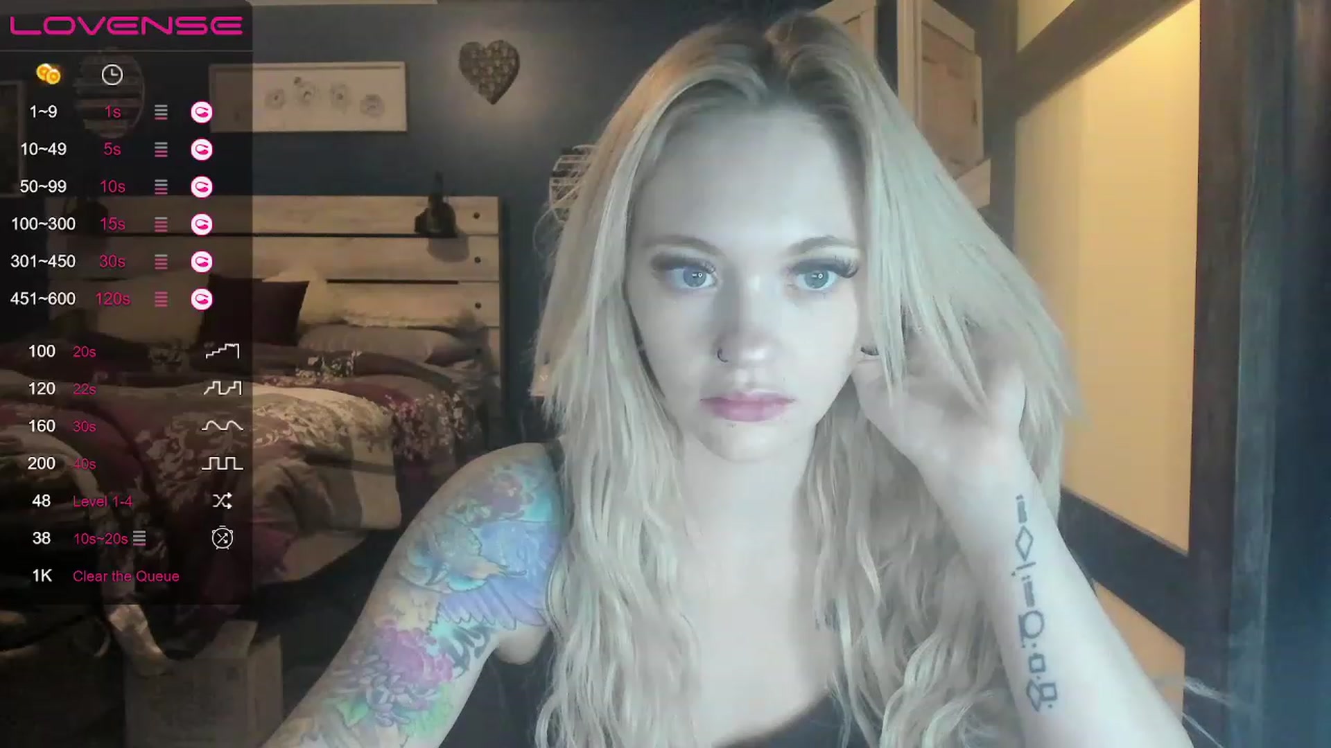 Gallery image thumbnail from AshSapphire's myfreecams stream on, 12/12/2022, 19:00 image 5 of 20
