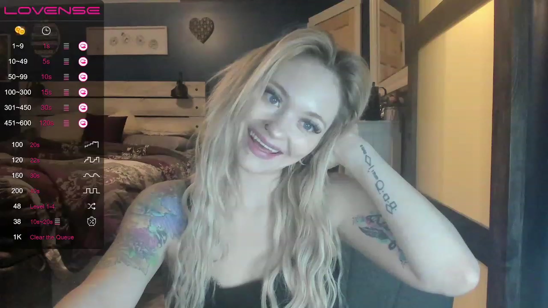 Gallery image thumbnail from AshSapphire's myfreecams stream on, 12/12/2022, 19:00 image 2 of 20