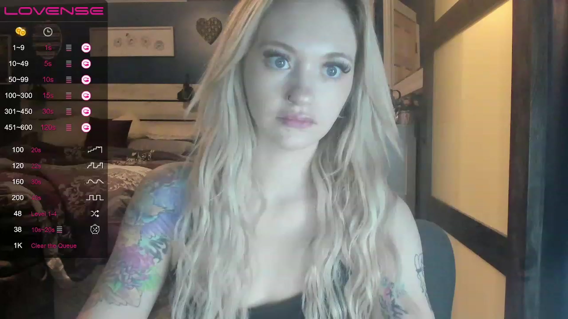 Gallery image thumbnail from AshSapphire's myfreecams stream on, 12/12/2022, 19:00 image 9 of 20