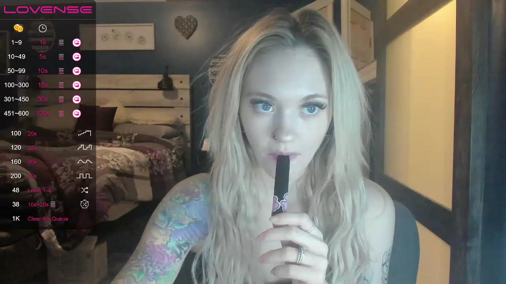 Gallery image thumbnail from AshSapphire's myfreecams stream on, 12/12/2022, 19:00 image 6 of 20