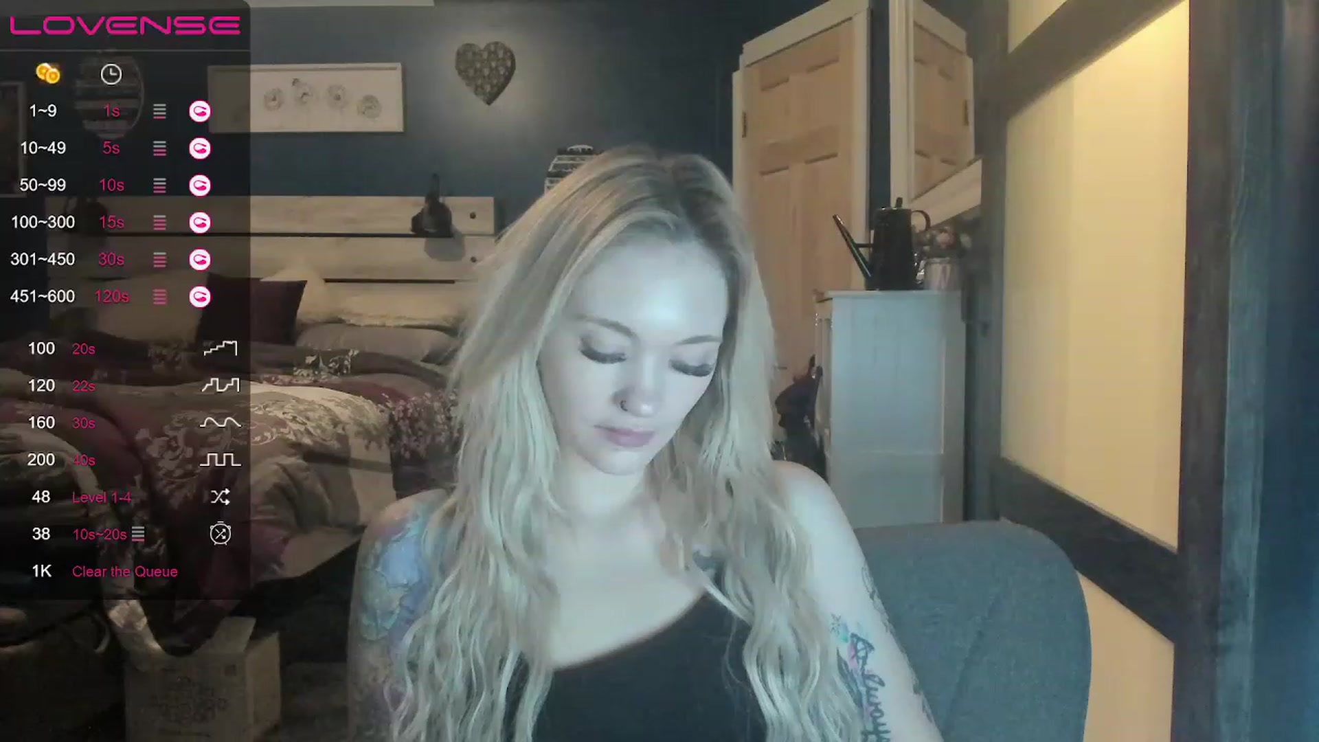 Gallery image thumbnail from AshSapphire's myfreecams stream on, 12/12/2022, 19:00 image 4 of 20