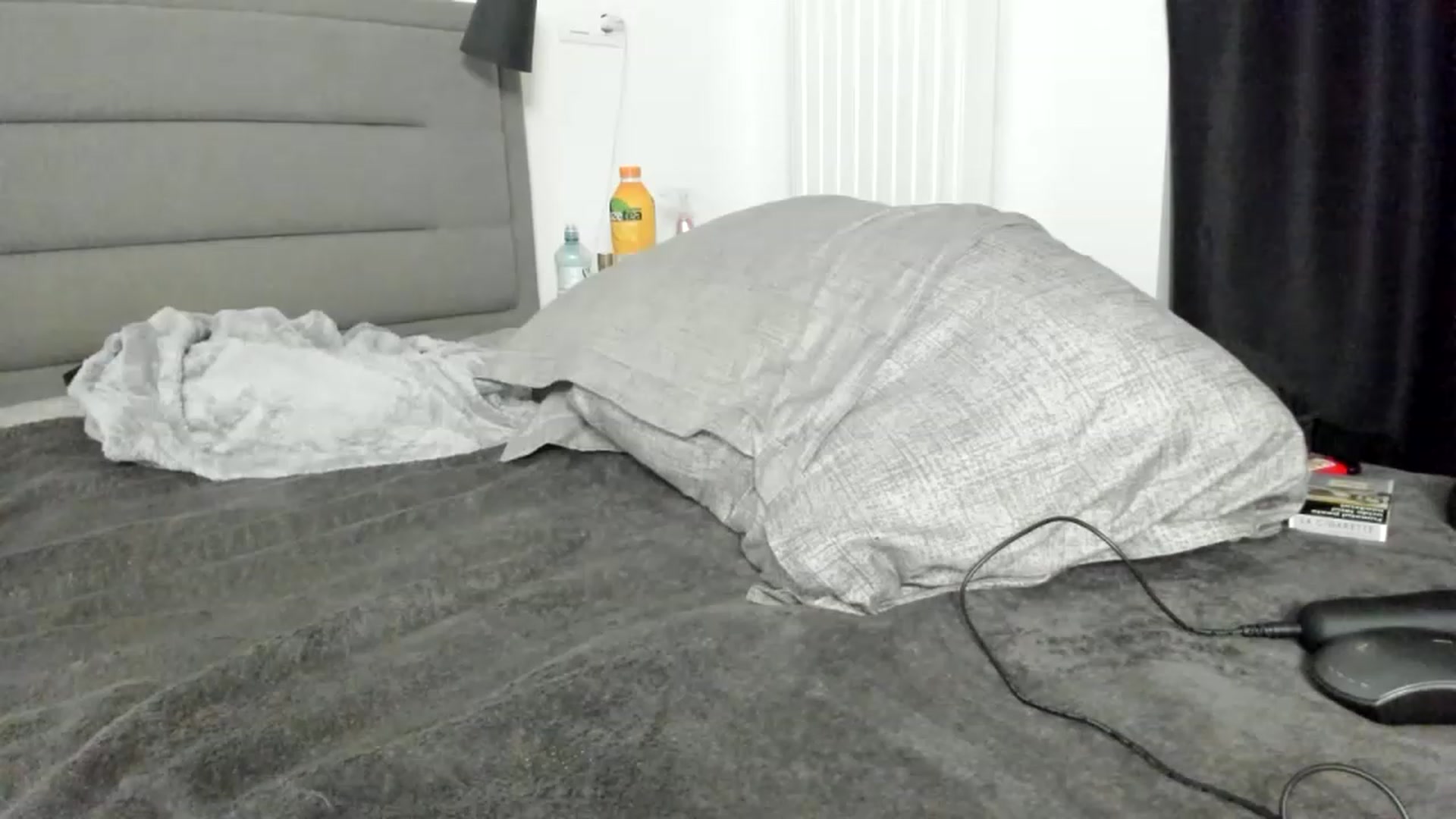 Gallery image thumbnail from AshYouNeed's myfreecams stream on, 12/21/2022, 24:11 image 14 of 20