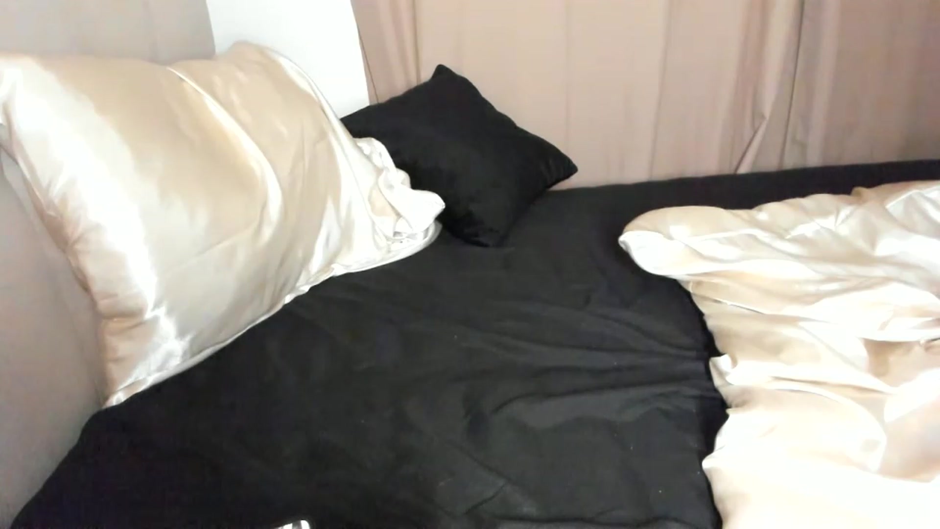 Gallery image thumbnail from AshYouNeed's myfreecams stream on, 02/18/2023, 20:12 image 19 of 20