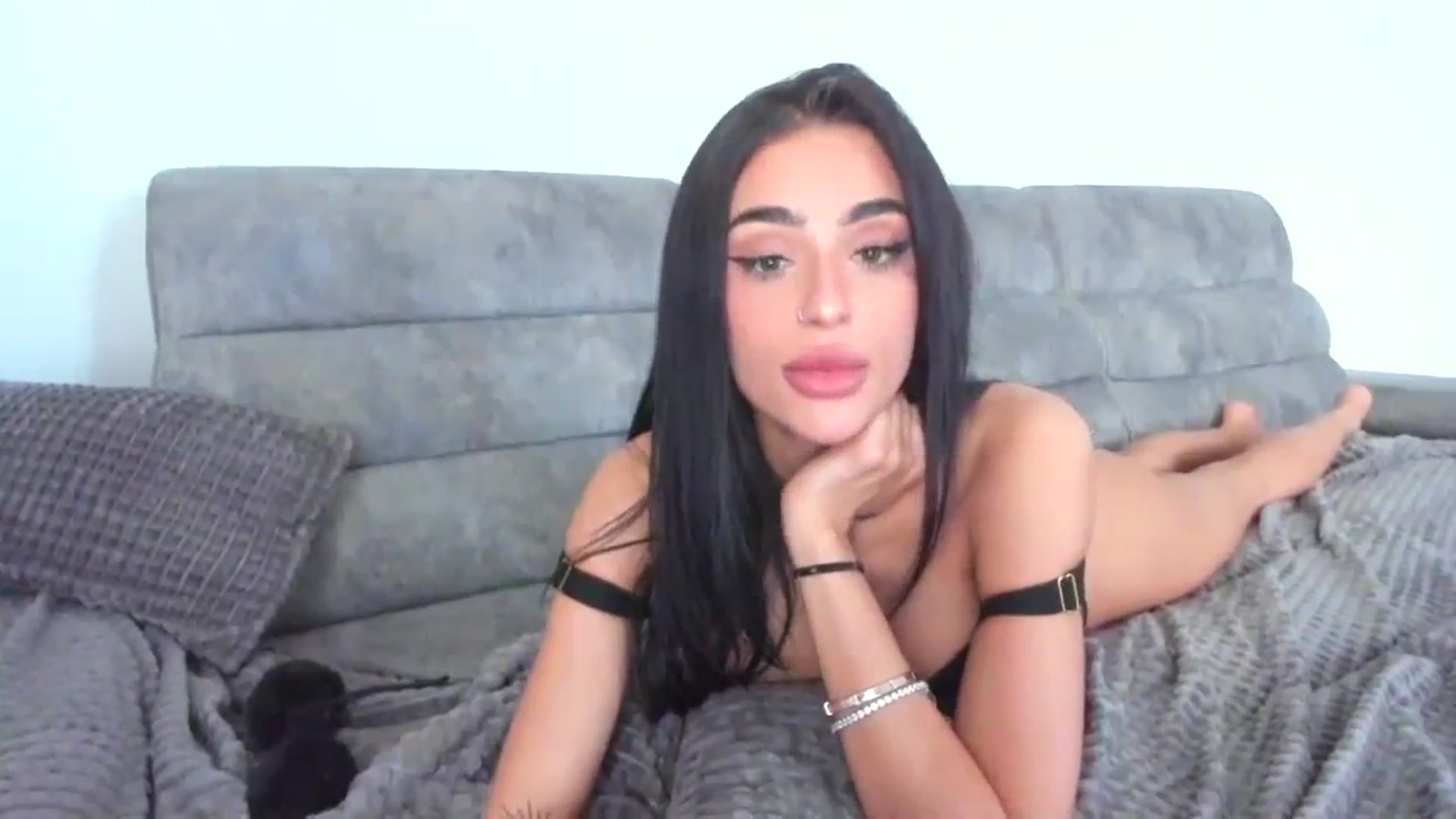 Gallery image thumbnail from AshYouNeed's myfreecams stream on, 01/07/2024, 14:24 image 14 of 20