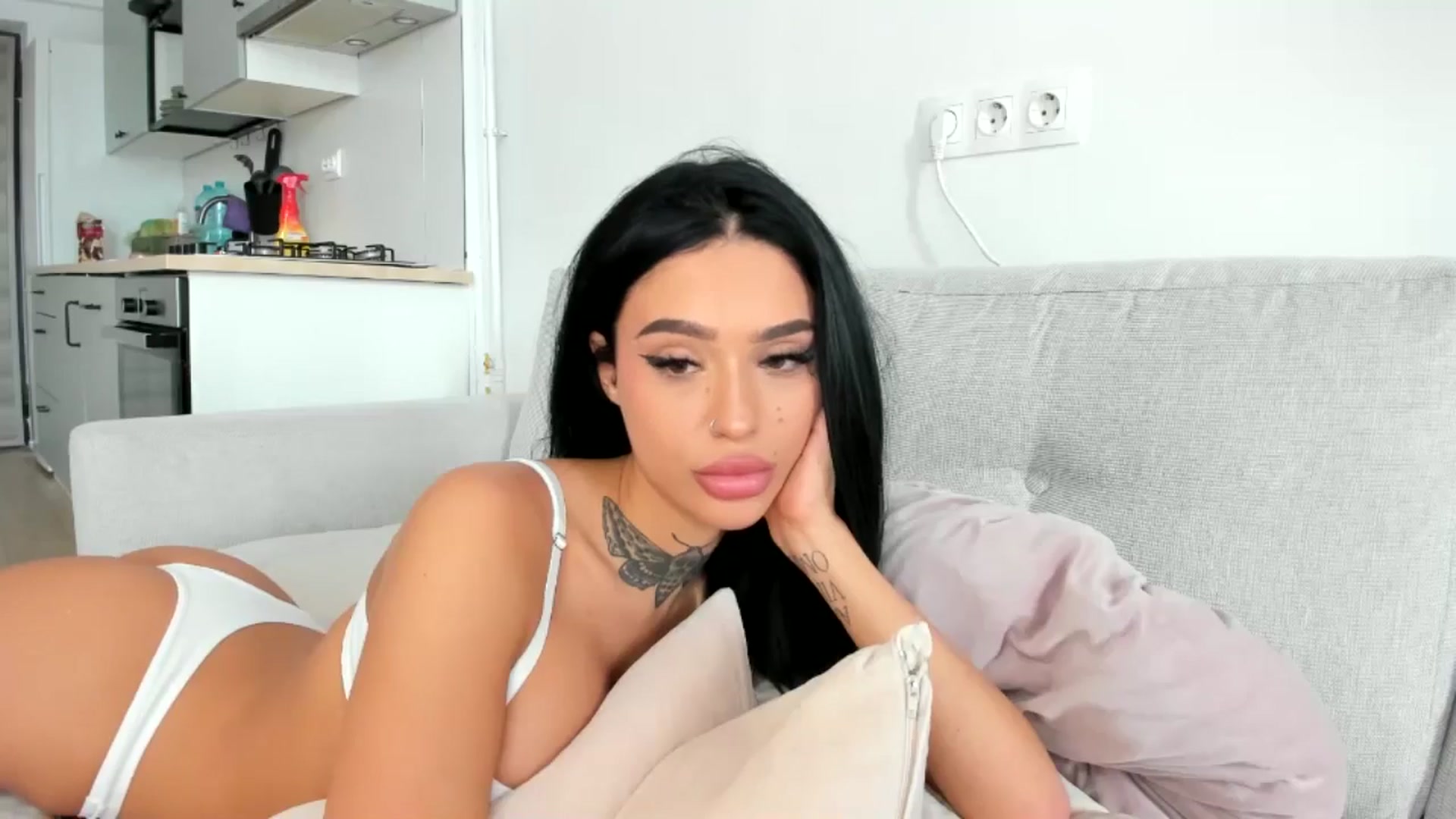 Gallery image thumbnail from AshYouNeed's myfreecams stream on, 08/05/2024, 14:34 image 9 of 20