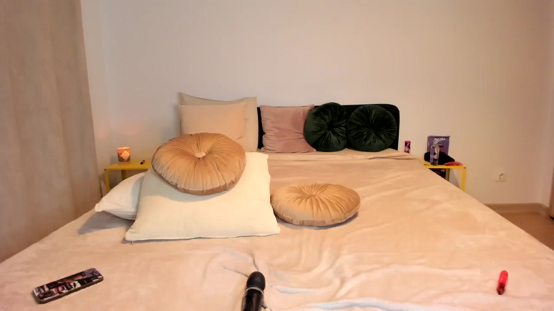 Gallery image thumbnail from AshYouNeed's myfreecams stream on, 10/19/2024, 18:32 image 3 of 20