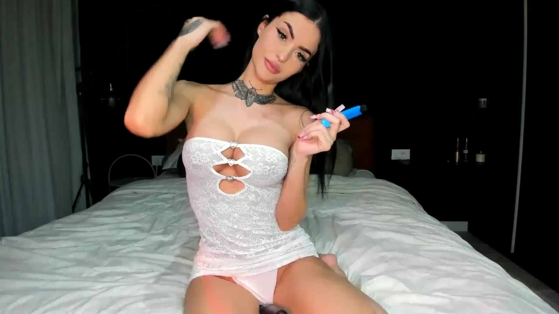 Gallery image thumbnail from AshYouNeed's myfreecams stream on, 11/11/2024, 16:24 image 19 of 20