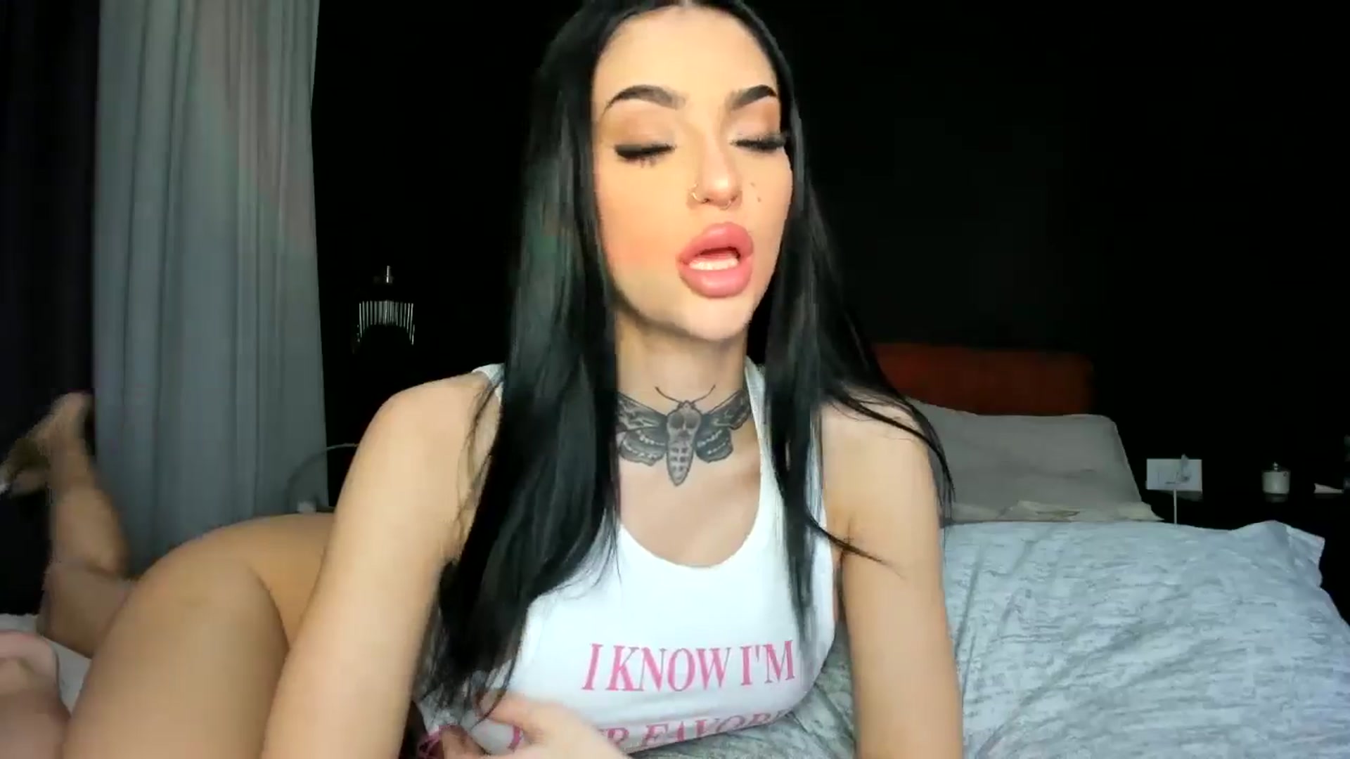 Gallery image thumbnail from AshYouNeed's myfreecams stream on, 11/27/2024, 17:10 image 2 of 20