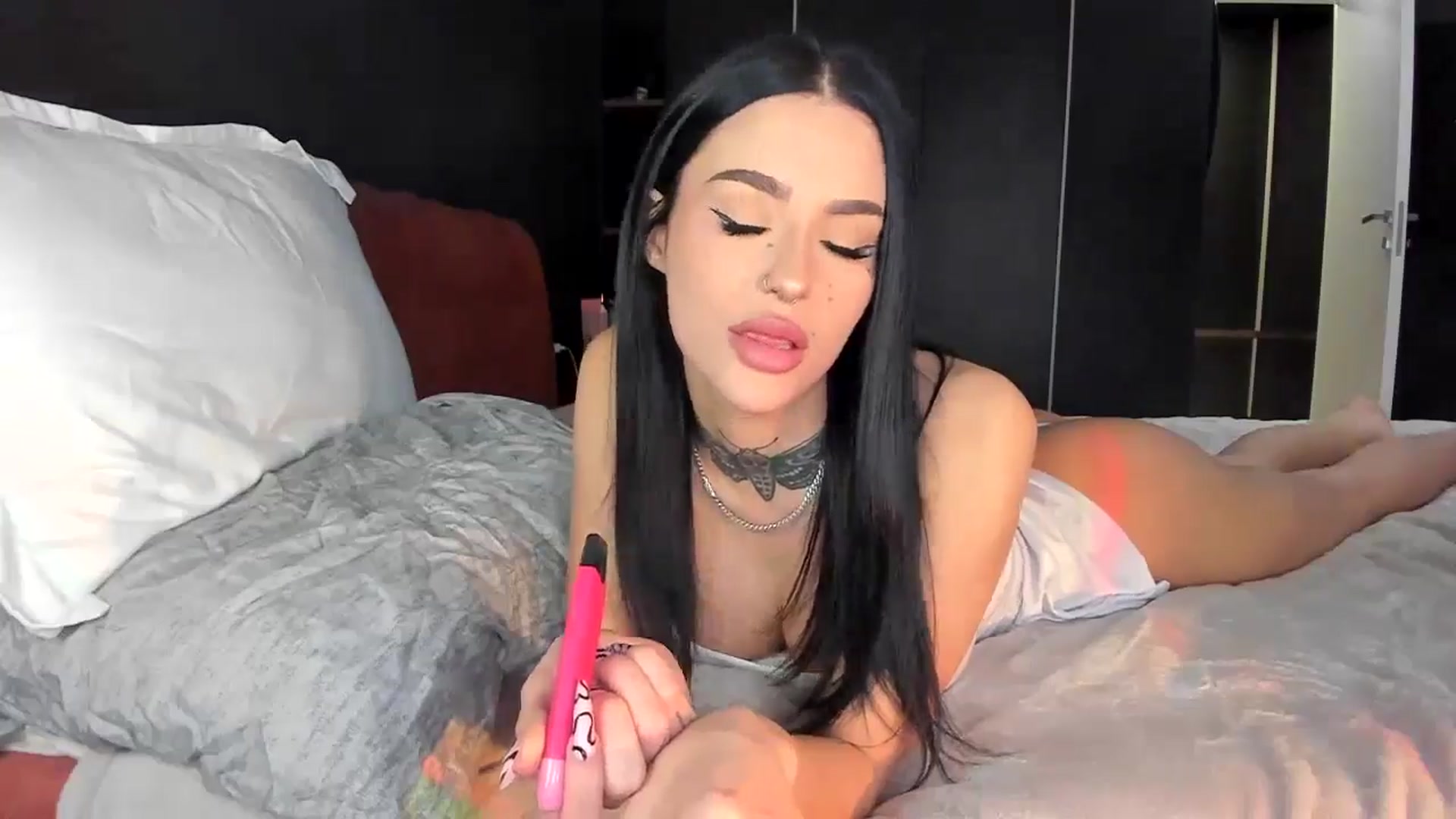 Gallery image thumbnail from AshYouNeed's myfreecams stream on, 12/12/2024, 19:53 image 3 of 20