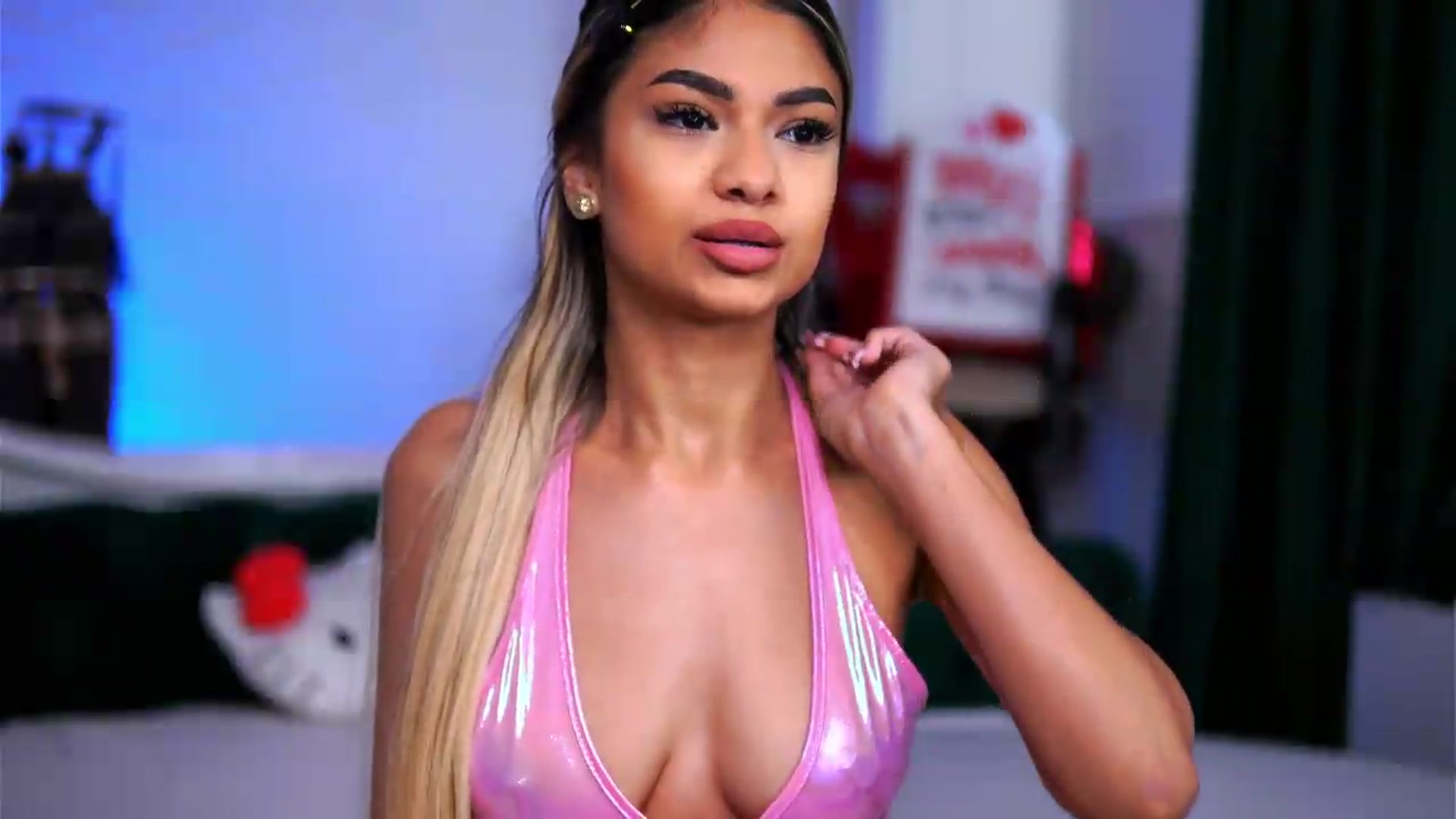 Gallery image thumbnail from AshaYuva's myfreecams stream on, 06/28/2026, 11:09 image 7 of 20