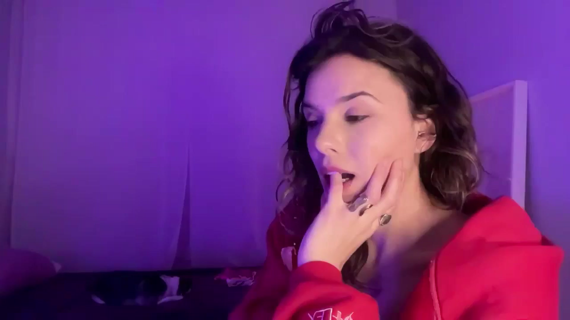 Gallery image thumbnail from AsheEllis's myfreecams stream on, 02/07/2024, 06:19 image 8 of 20